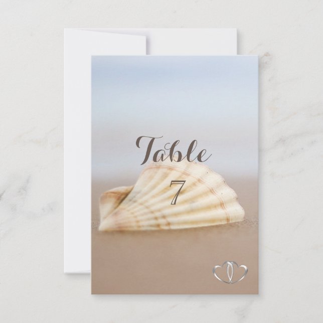 Tarjeta de mesa con conchas de playa y corazones (Anverso)