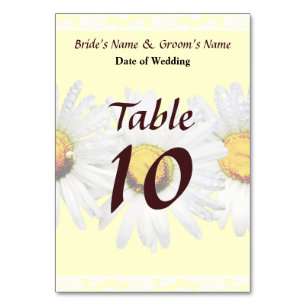 Tarjeta De Mesa Daisies blancos en los productos de Boda de lluvia