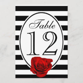 Tarjeta de mesa de boda de rosa roja en blanco y n