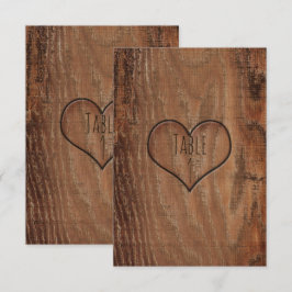 Tarjeta de mesa de boda rústica de corazón tallado