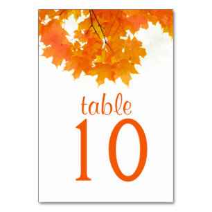 Tarjeta de mesa de hojas de arce de otoño