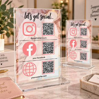 Tarjeta de mesa de signo de redes sociales de oro