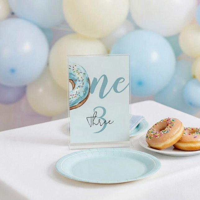 Tarjeta De Mesa Dulce Cumpleaños Donut  | Azul Pastel (Subido por el creador)