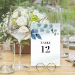 Tarjeta De Mesa Dusty Eucalyptus Watercolor Foliage<br><div class="desc">Número de la mesa de recepción de bodas Eucalytpus - que puede personalizar con cualquier número de mesa. Elegante diseño botánico con baldaquino de hojas de eucalipto acuarela y follaje con niebla acuarela y tipografía elegante. Un tema de color gris y azul turbio. Por favor, navegue por mi polvorienta colección...</div>