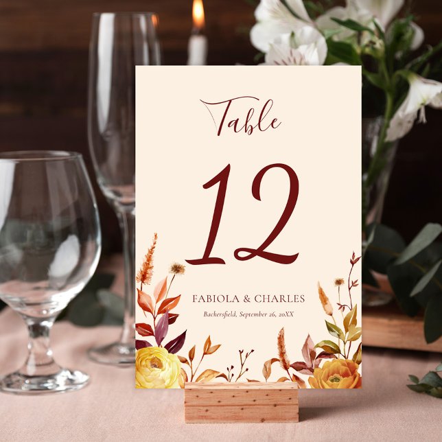 Tarjeta De Mesa Elegant Floral Boho Fall in Love Wedding (Subido por el creador)