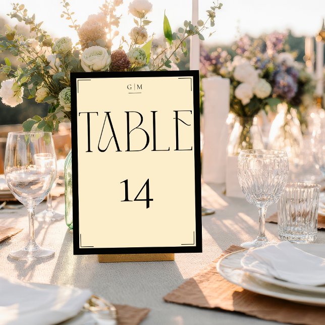 Tarjeta De Mesa Elegant Serif Black Cream Monogram Table Number (Subido por el creador)