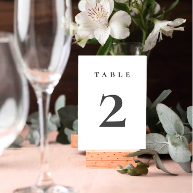 Tarjeta De Mesa Elegante Boda de escritura minimalista (Elegant Minimalistic Script Wedding Table Number)