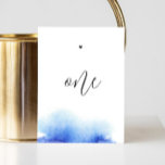 Tarjeta De Mesa Elegante boda de guión minimalista azul náutico<br><div class="desc">Elegante acuarela azul náutico minimalista número de tabla boda de guión. Por favor,  contáctame si necesitas artículos adicionales.</div>