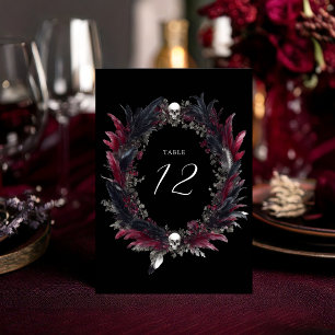 Tarjeta De Mesa Elegante Boda de plumas rojas góticas negras