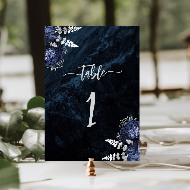 Tarjeta De Mesa Elegante Boda floral de la Marina Azul Plata (Subido por el creador)