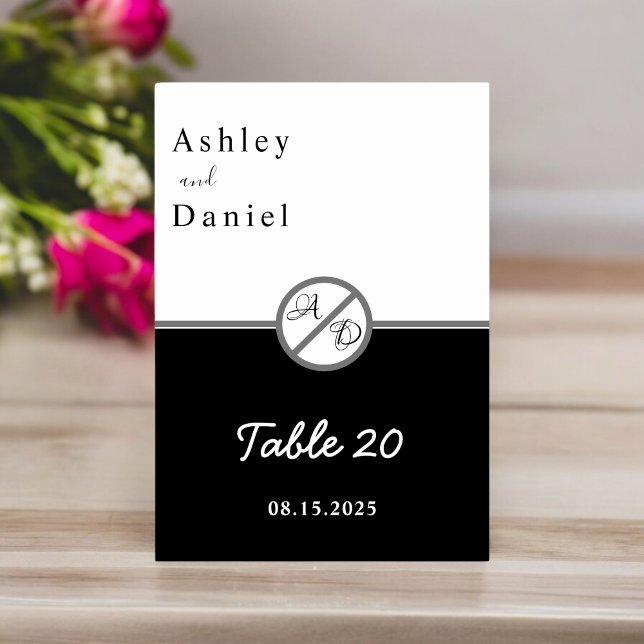 Tarjeta De Mesa Elegante Boda Moderno De Monograma Blanco Y Negro (Subido por el creador)
