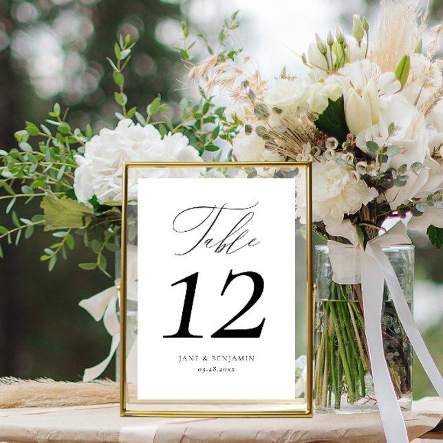 Tarjeta De Mesa Elegante caligrafía Boda de lujo blanco y negro (This simple, elegant table number features a handwritten calligraphy script )