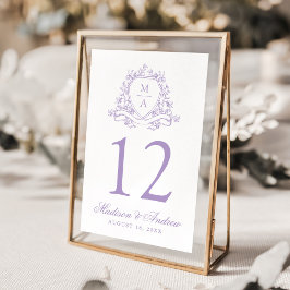 Tarjeta De Mesa Elegante Cresta Floral de Lila Monograma de Boda