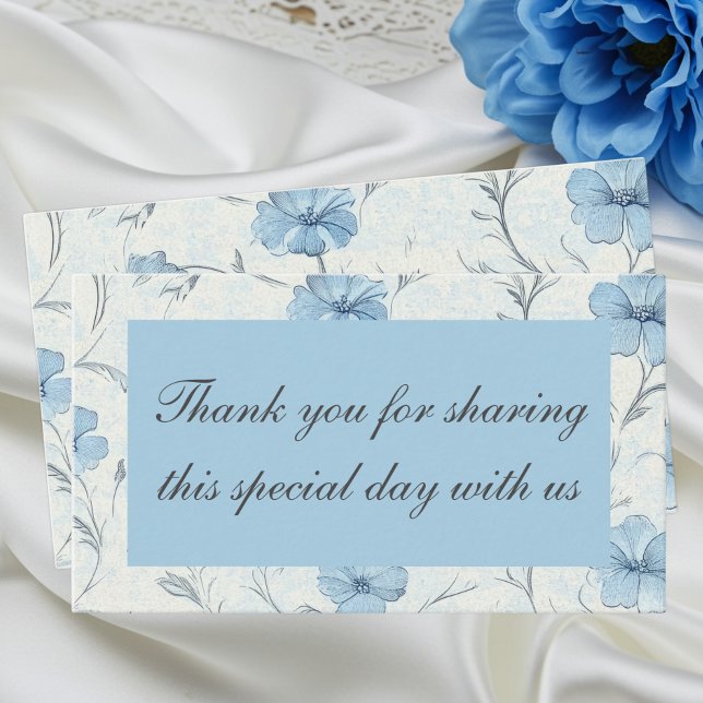 Tarjeta De Mesa Elegante Floral Dusty Blue Country Garden Wedding (Subido por el creador)