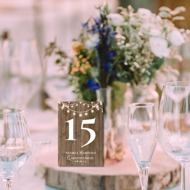 Tarjeta De Mesa Filas de madera rústica hilo de luces Quinceañera (Subido por el creador)