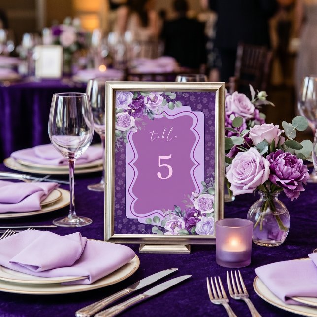 Tarjeta De Mesa Floral Morado Elegante con Rosas Lavanda, (Subido por el creador)