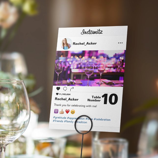 Tarjeta De Mesa Foto de medios sociales Bat Mitzvah o Bar Mitzvah (Social media photo sharing Bat Mitzvah celebration table card.)