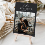 Tarjeta De Mesa Foto y nombre de destino de viaje de boda<br><div class="desc">Añada un toque especial de acabado a las mesas de la recepción de su boda con estas tarjetas de número de la mesa de fotos del personalizado. Asigne un nombre a cada tabla después de un destino de viaje memorable y agregue una foto y el nombre de destino a estos...</div>