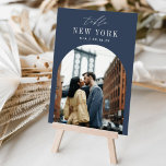 Tarjeta De Mesa Foto y nombre de destino de viaje de boda<br><div class="desc">Añada un toque especial de acabado a las mesas de la recepción de su boda con estas tarjetas de número de la mesa de fotos del personalizado. Asigne un nombre a cada tabla después de un destino de viaje memorable y agregue una foto y el nombre de destino a estos...</div>