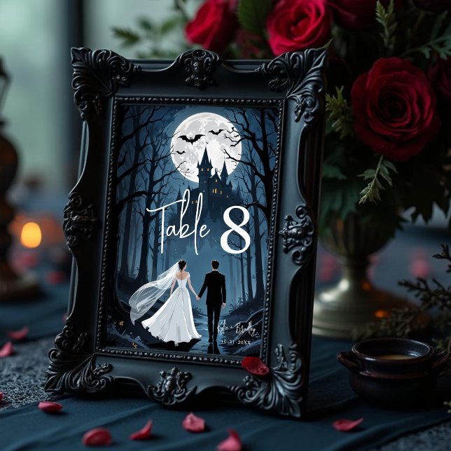 Tarjeta De Mesa Haunted Castle Wedding Couple Spooky Forest Toward (Spooky Forest Wedding Couple Toward Haunted Castle Table Numbers for Single-Digit Tables.)