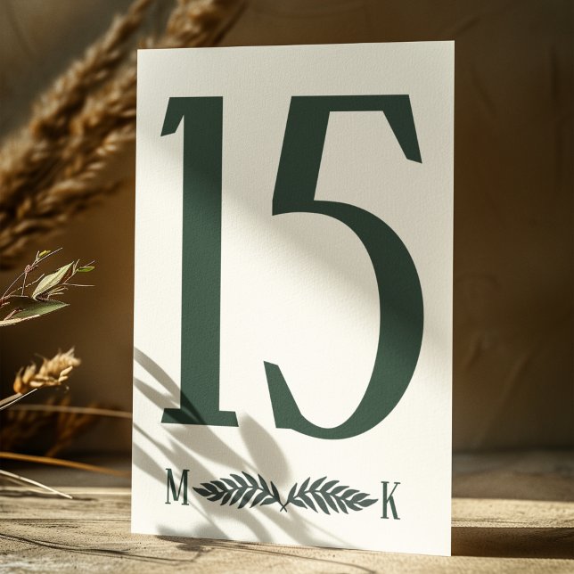 Tarjeta De Mesa Iniciales en verde cazador sobre crema (Subido por el creador)