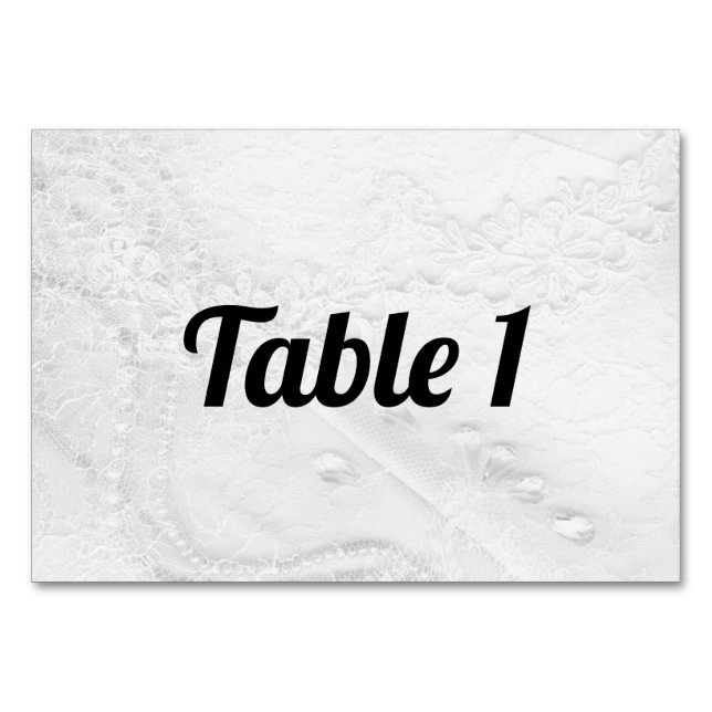 Tarjeta De Mesa Lace blanco y plateado y perlas en satén (Anverso)