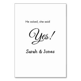 Tarjeta De Mesa Le preguntó que sí, compromiso simple y mínimo