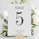 Tarjeta De Mesa Magnífica tipografía clásica elegante Boda sencill<br><div class="desc">Magnífica tipografía clásica elegante número de mesa simple Boda</div>
