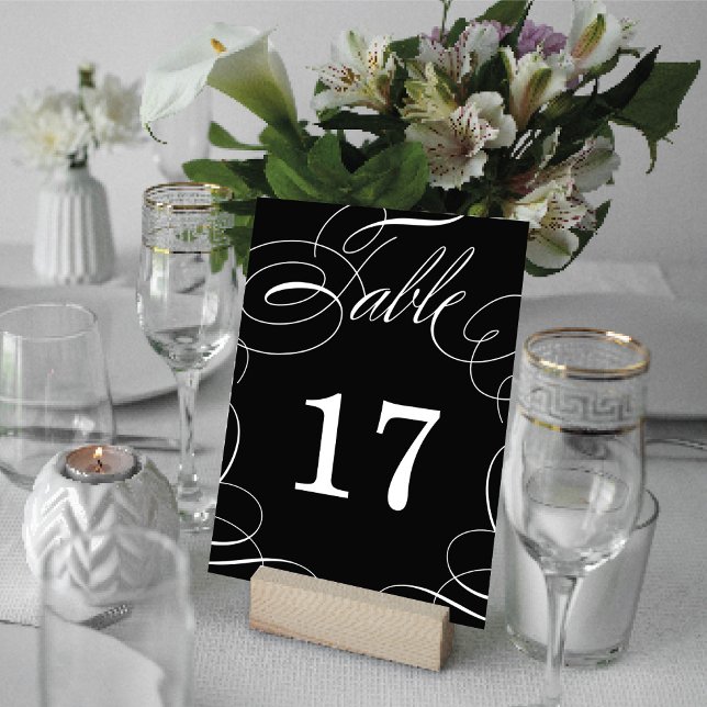 Tarjeta De Mesa Moderna caligrafía clásica elegante Boda de swash (Modern Classic Elegant Calligraphy Script Swash Wedding Card @ fatfatin_blue_knot)