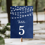 Tarjeta De Mesa Navy Blue String Luces Boda Números de tabla<br><div class="desc">Moda verano boda moderno diseño de tarjetas de número de tabla con elegantes y sencillas luces de cuerda brillantes colgando por encima y una elegante mezcla de fuentes de escritura modernas y caligráficas sobre un fondo de textura falso color de agua impreso. Un diseño sencillo y elegante, perfecto para el...</div>