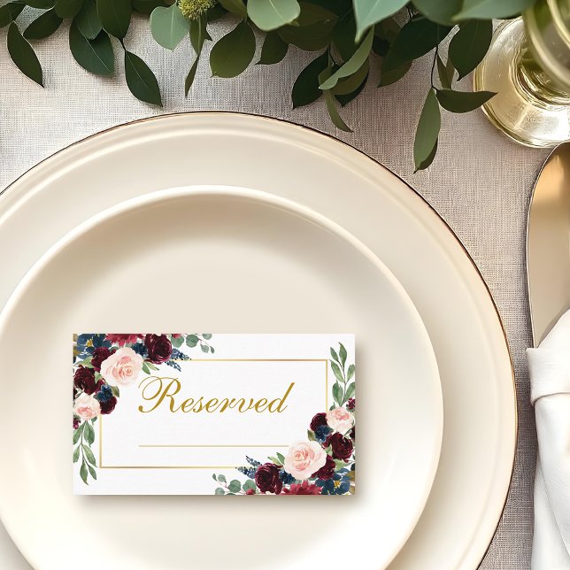 Tarjeta De Mesa Nombre de escritura reservado del Boda azul borgoñ (Customize to change text color, style or to add more text to front or back.)
