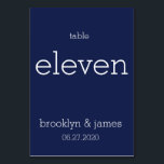 Tarjeta De Mesa Números de tabla de Boda moderno azul de la Marina<br><div class="desc">Números de tabla de boda modernos azul marino con texto de personalizable</div>