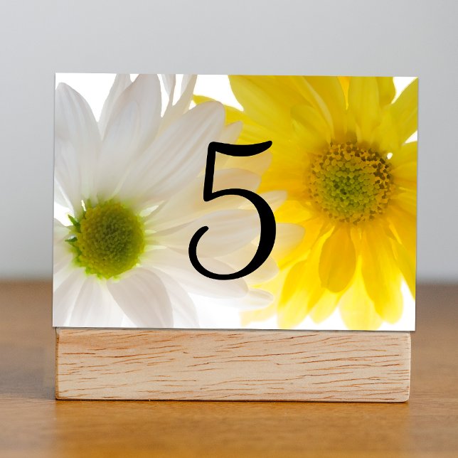 Tarjeta De Mesa Números de tabla de mareas amarillas y blancas (Subido por el creador)