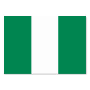 Tarjeta de mesa patriótica con bandera de Nigeria