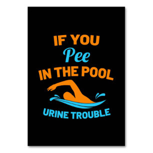 Tarjeta De Mesa Pee De Nadador En La Piscina