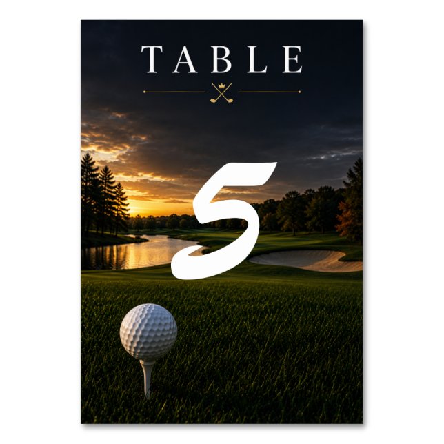 Tarjeta De Mesa Pelotas de golf en tee sobre césped verde (Anverso)