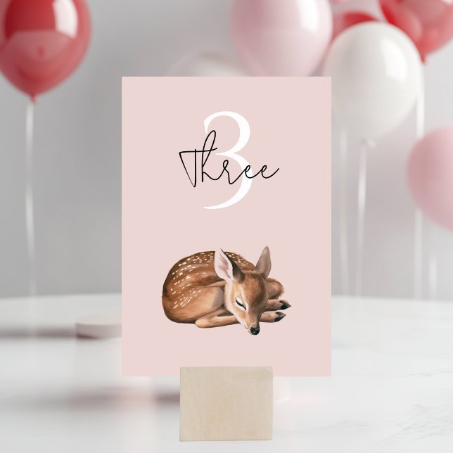 Tarjeta De Mesa Pink de cumpleaños de ciervos de Woodland singular (Subido por el creador)
