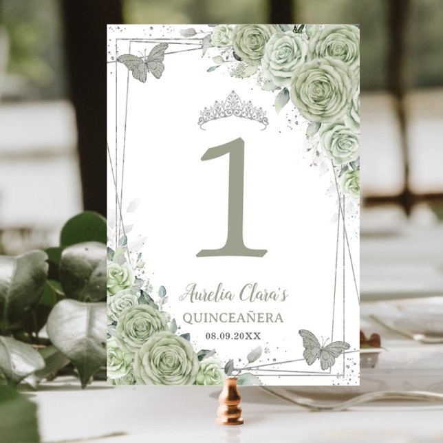 Tarjeta De Mesa Quinceañera Sage Green Floral Silver Butterflies (Subido por el creador)