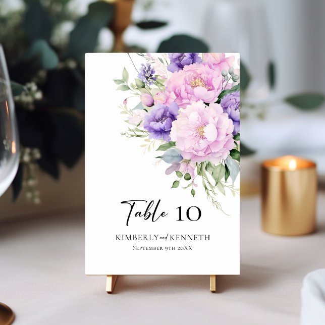 Tarjeta De Mesa Rótulo Boda de mesa floral rosa de lavanda morada (Purple Lavender Pink Floral Table Wedding Sign Table Number)