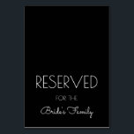 Tarjeta De Mesa Rótulos de tabla de Bodas blancos y negros reserva<br><div class="desc">Tarjetas de plaza reservadas para plegarse a la mitad después de la compra. Texto blanco impreso moderno, y guión para el fondo, esta tarjeta de pie en blanco y negro personalizado se puede usar para reservar asientos para cualquier grupo - familia de la novia, fiesta nupcial, etc., o persona -...</div>