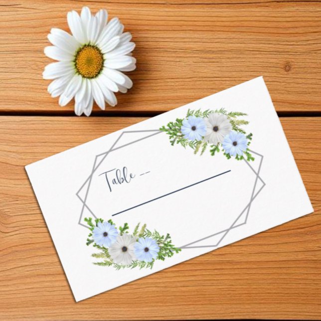 Tarjeta De Mesa Rustic Light Blue and White Floral Quinceañera  (Subido por el creador)