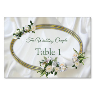 Tarjeta De Mesa Seda blanca lujosa y fluida y rosas blancas.