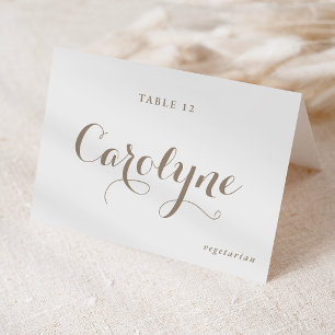 Tarjeta De Mesa Taupe Calligraphy Boda Comida Elección de plaza