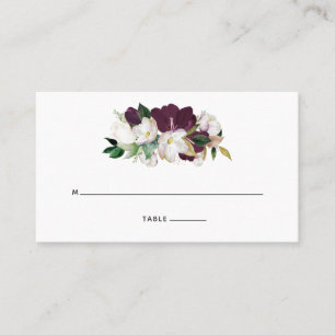 Tarjeta De Mesa Terciopelo de ciruelas oscuras y floral blanca