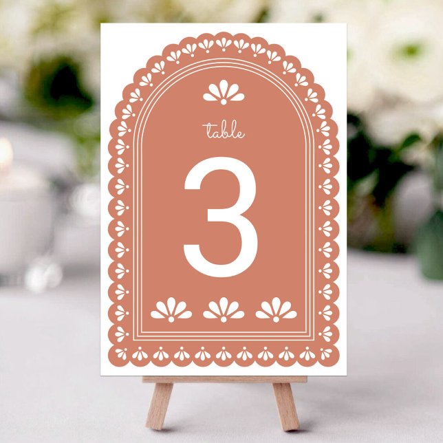 Tarjeta De Mesa Terra Cotta Arch Autumn Boda Número de tabla (Terra Cotta Arch Autumn Wedding Table Number by Fiesta Valley Print)