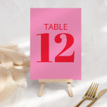 Tarjeta De Mesa Tipografía audaz Tiras rosa y rojo moderno Mitzvah<br><div class="desc">Tipografía audaz Número de tabla de Mitzvah de murciélago moderno rosa y rojo brillante</div>