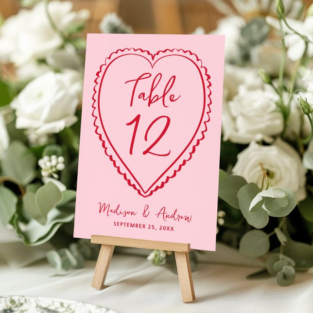Tarjeta De Mesa Whimsical Pink and Red Heart Wedding (Subido por el creador)