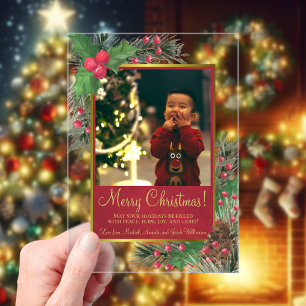 Tarjeta de Navidad alegre con acebo y pino