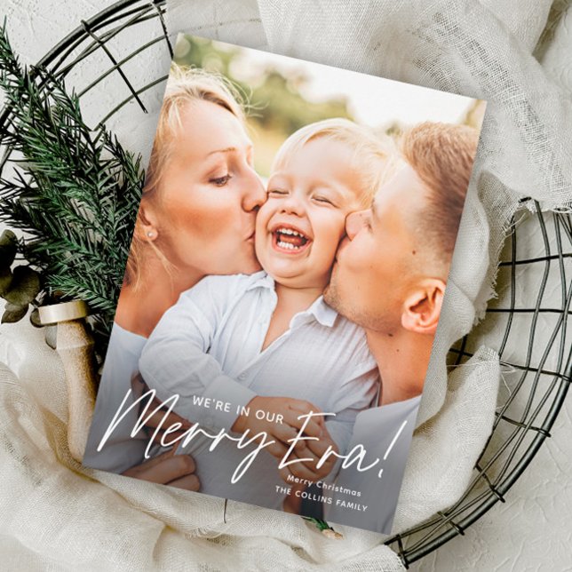 Tarjeta de Navidad con Foto de Era Feliz con Letra (Simple Script Merry Era Photo Christmas Holiday Cards.)