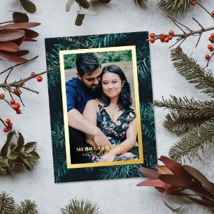 Tarjeta de Navidad con marco de pino moderno y fot